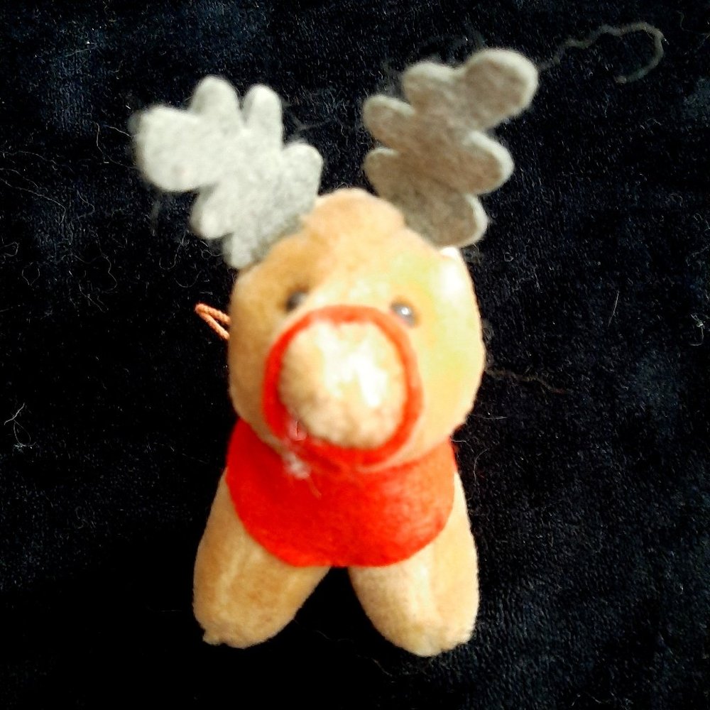 1985 McDonald's /Coca-Cola Plush Reindeer Christmas Ornament
